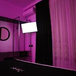 Dark Boutique 4*