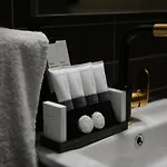 Dark Boutique 4*