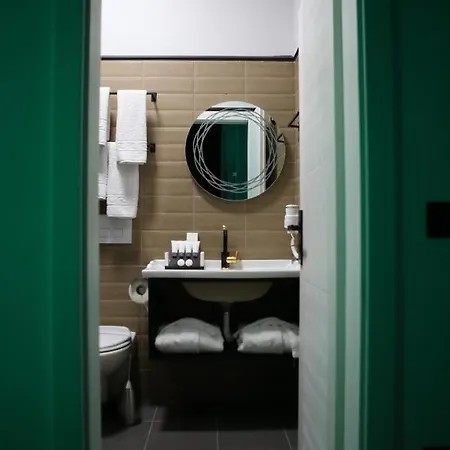 Dark Boutique ホテル Shkozë