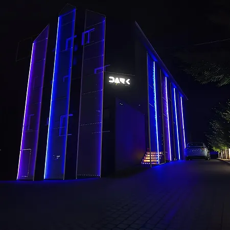 ホテル Dark Boutique Shkozë