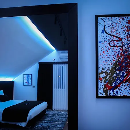 Dark Boutique Otel Shkoze (Tirana)