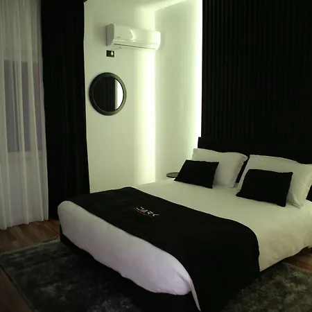 Dark Boutique Shkoze (Tirana)