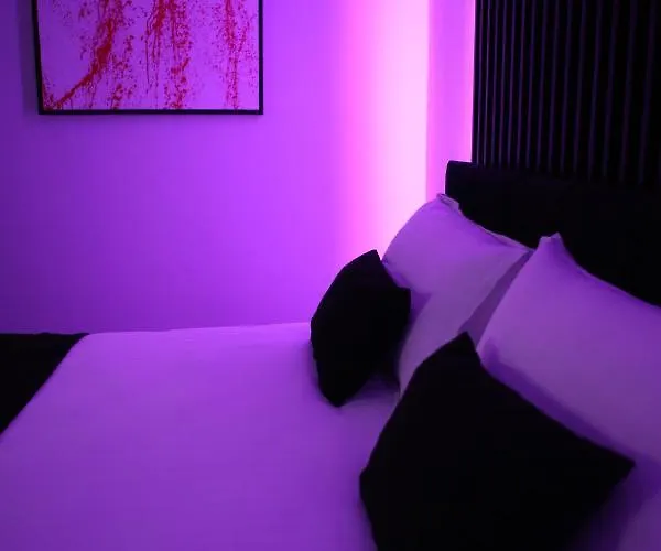 Dark Boutique Otel