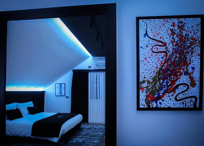 Dark Boutique Otel Shkoze (Tirana)