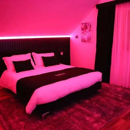Ξενοδοχείο Dark Boutique