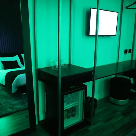 Ξενοδοχείο Dark Boutique Shkoze (Tirana)