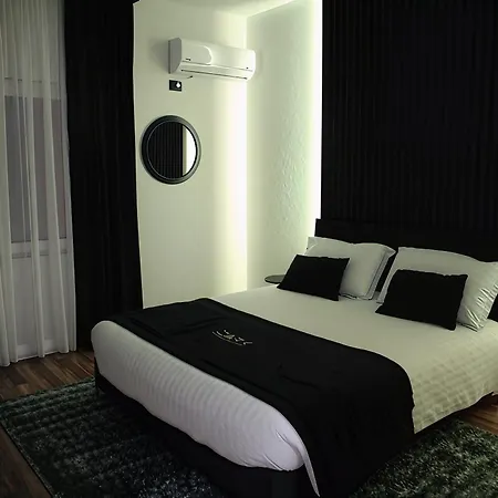 Ξενοδοχείο Dark Boutique Shkoze (Tirana)