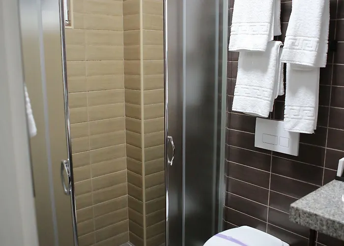 酒店 Dark Boutique Shkoze (Tirana)